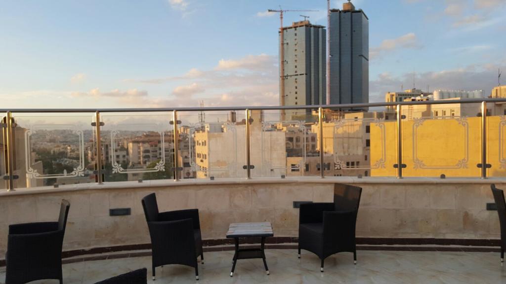 Suzan Hotel Apartments Amman Exterior photo